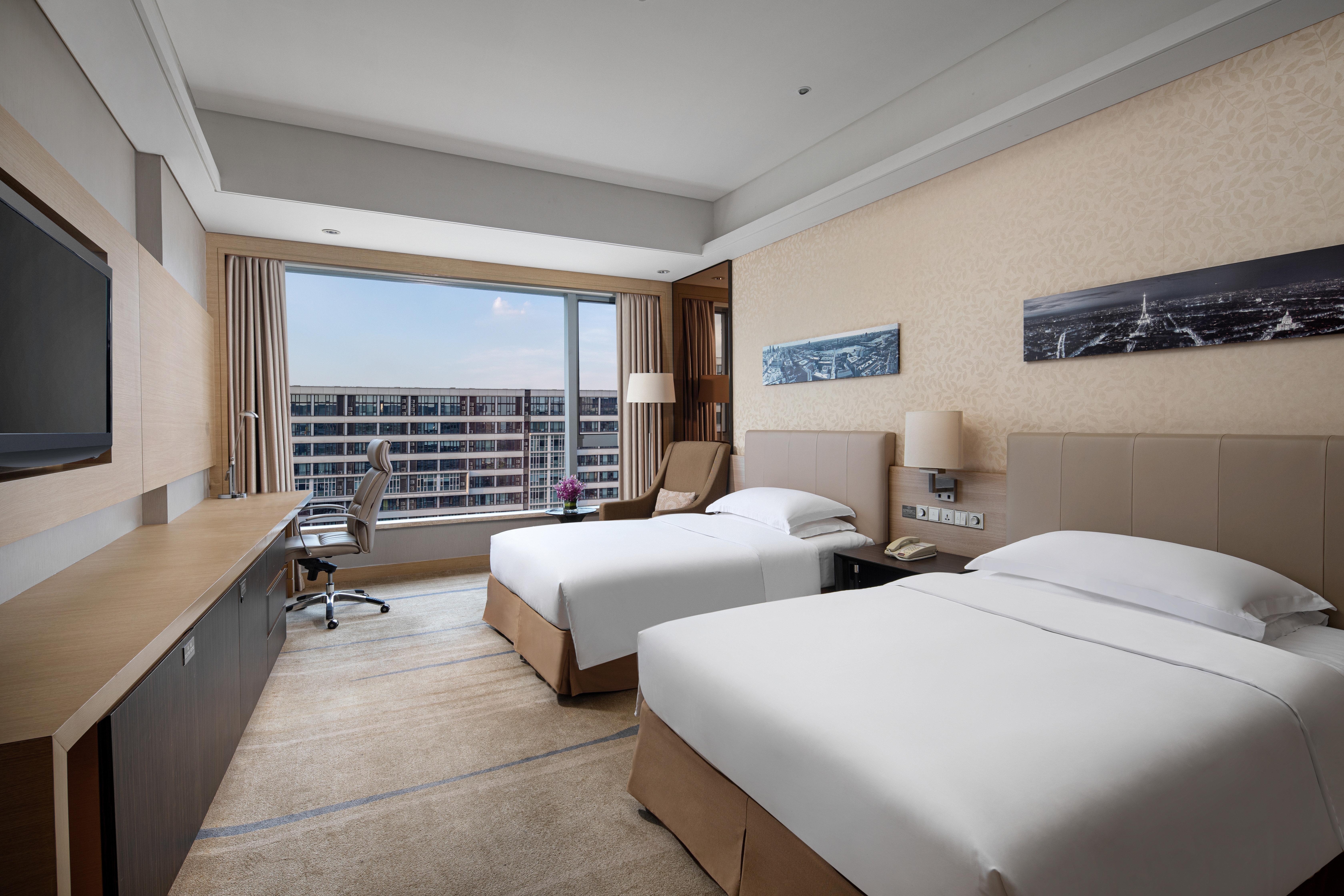 Crowne Plaza Guangzhou Huadu By Ihg - Free Shuttle Bus Between Hotel To Exhibition Center During Canton Fair Kültér fotó