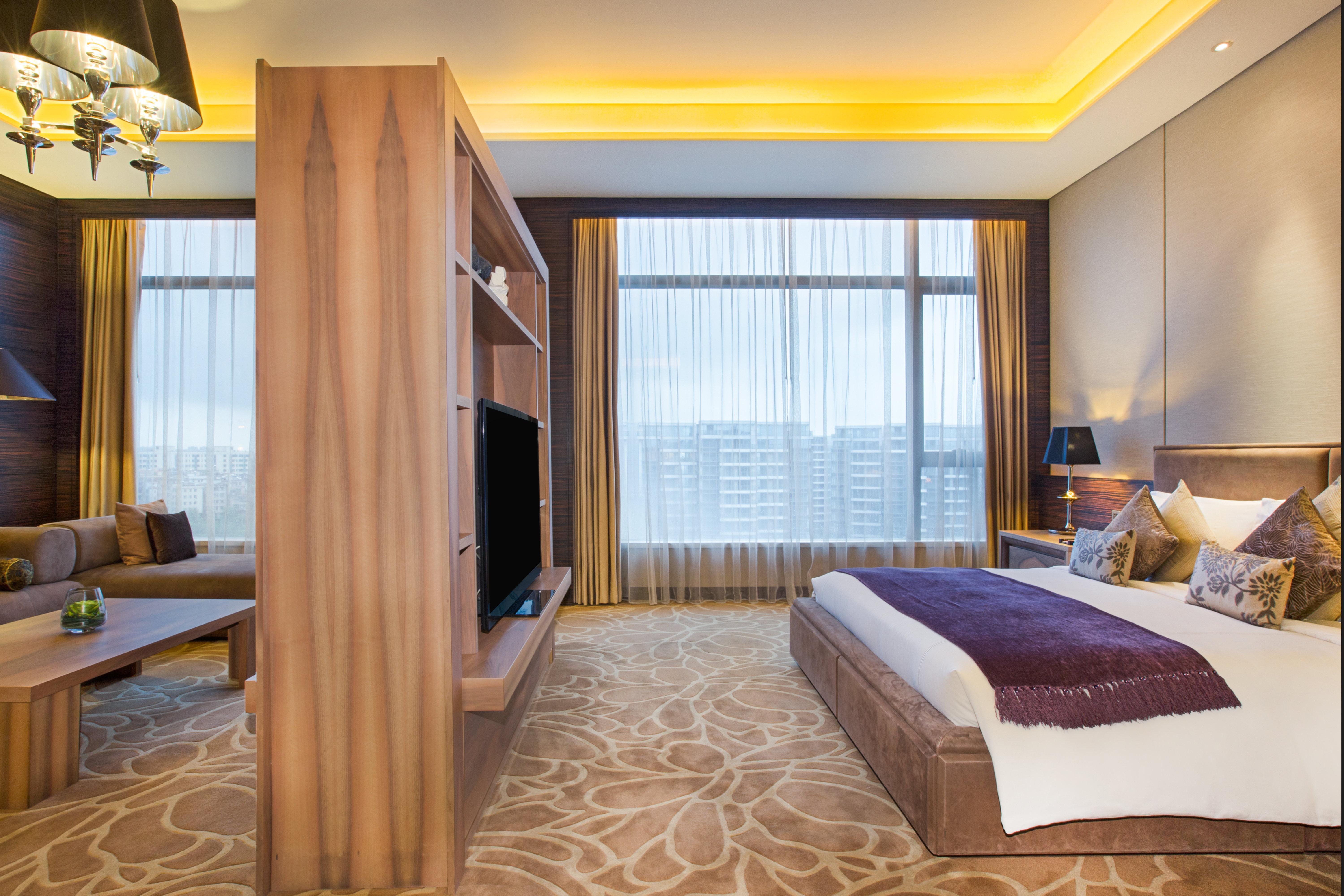 Crowne Plaza Guangzhou Huadu By Ihg - Free Shuttle Bus Between Hotel To Exhibition Center During Canton Fair Kültér fotó