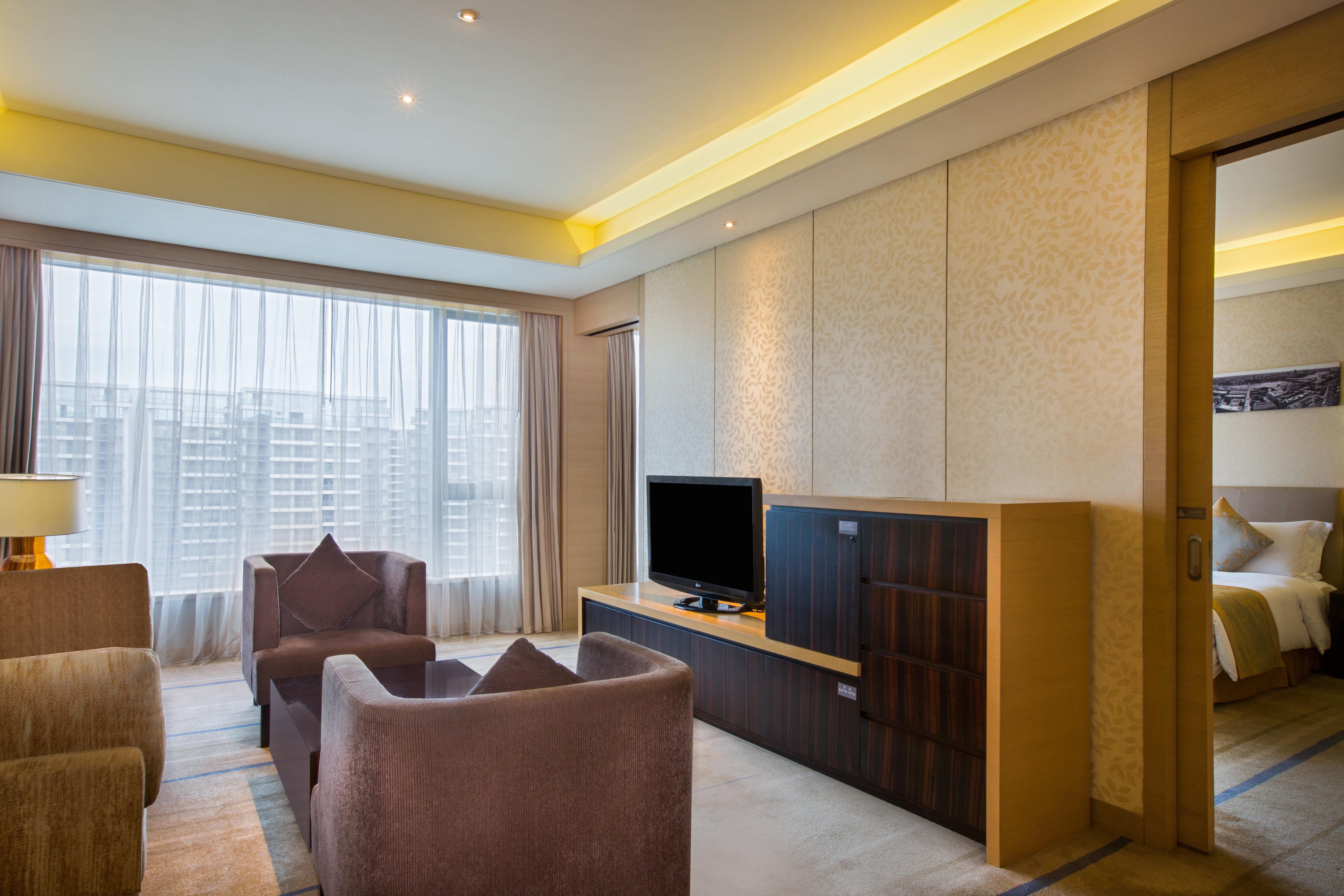 Crowne Plaza Guangzhou Huadu By Ihg - Free Shuttle Bus Between Hotel To Exhibition Center During Canton Fair Kültér fotó